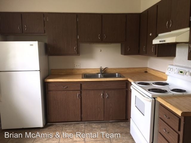 Building Photo - 204 Pinecrest Dr