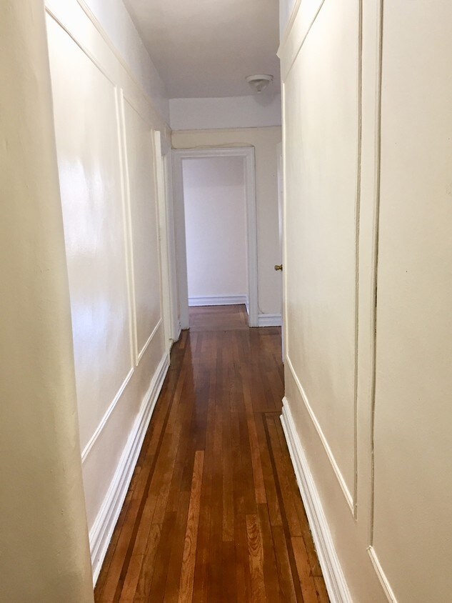 Foto principal - 103-25 121st St