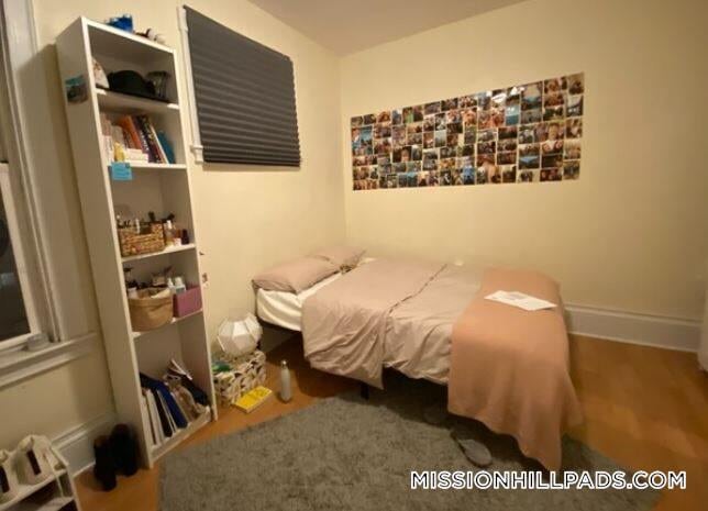 Foto del edificio - 41 Parker Hill Ave