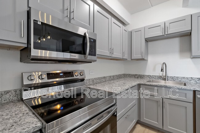 Photo - 130 N Pearl St Apartment