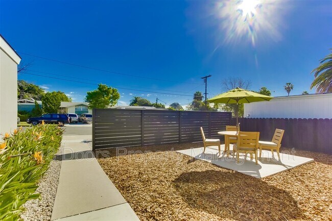 Foto del edificio - 5318 Saxon St