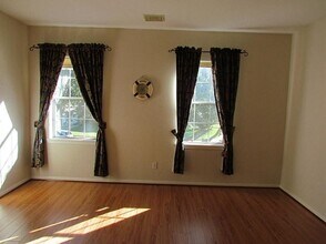 Building Photo - 3907 Hanberry Ln