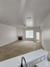 Building Photo - 202 N Pauley Dr
