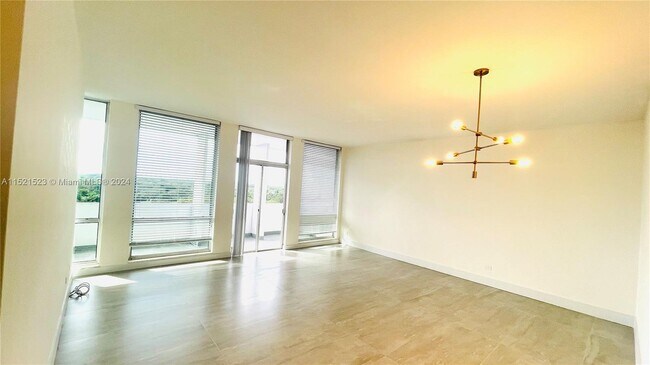 Foto del edificio - 700 Biltmore Way