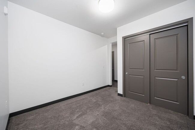 Interior Photo - Vera on Broad
