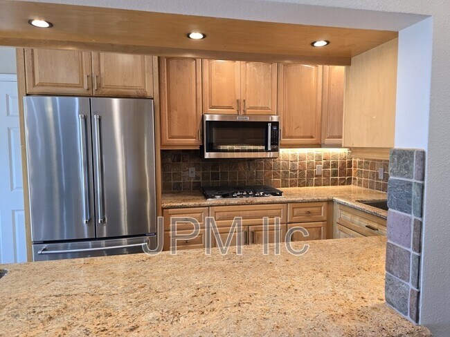 Building Photo - 1308 Cave Rock Dr