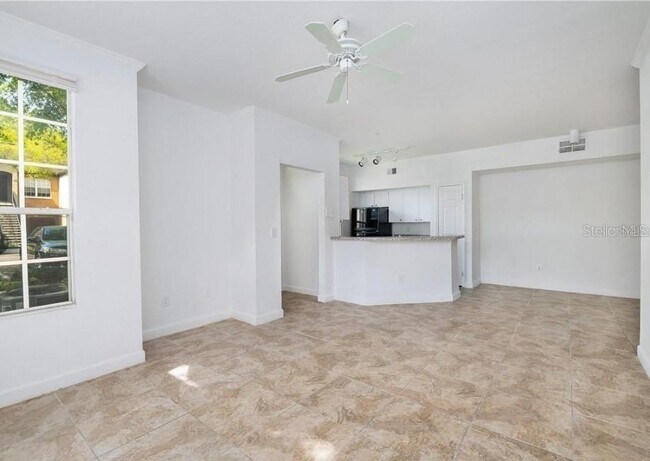 Foto del edificio - 6364 Raleigh St