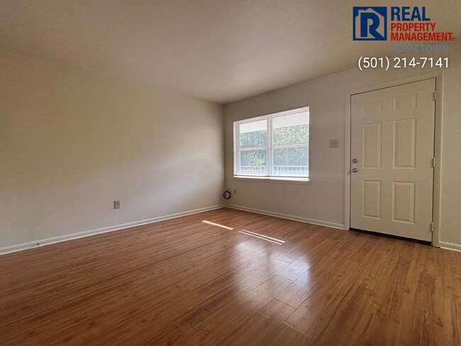 Foto del edificio - 3415 Town Country Ave