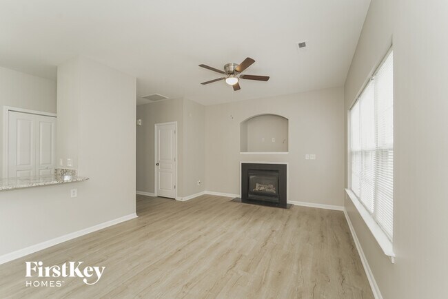 Foto del edificio - 19116 Long Pond Ln