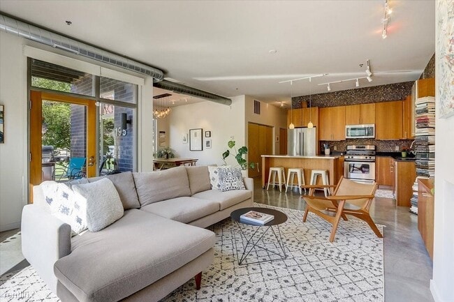 Building Photo - 2 br, 2 bath Condo - 490 Temperance St