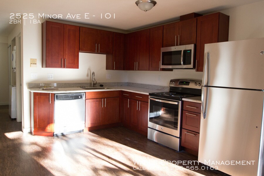 Primary Photo - Minor Tower Apartments-101
