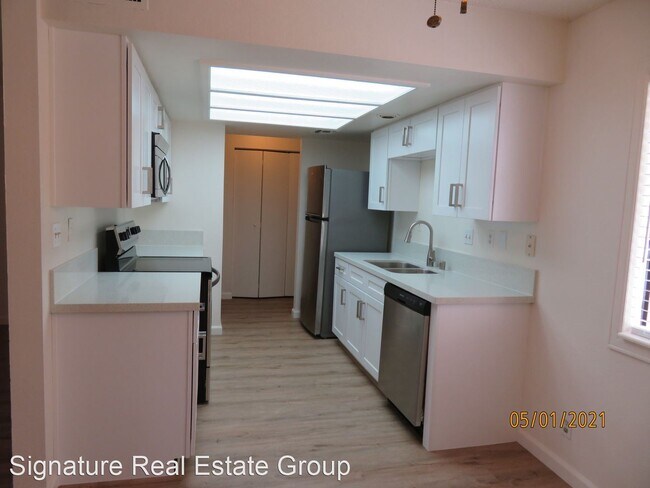Building Photo - 4170 Sanderling Cir