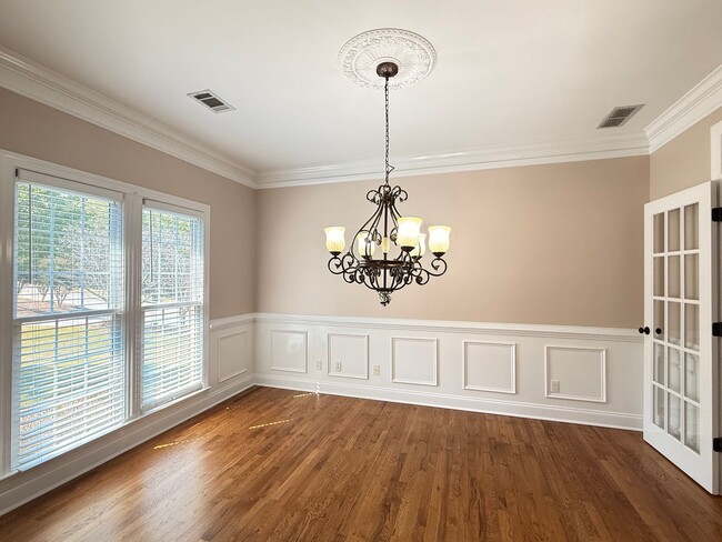 Foto del edificio - This beautiful brick home is located in Vi...