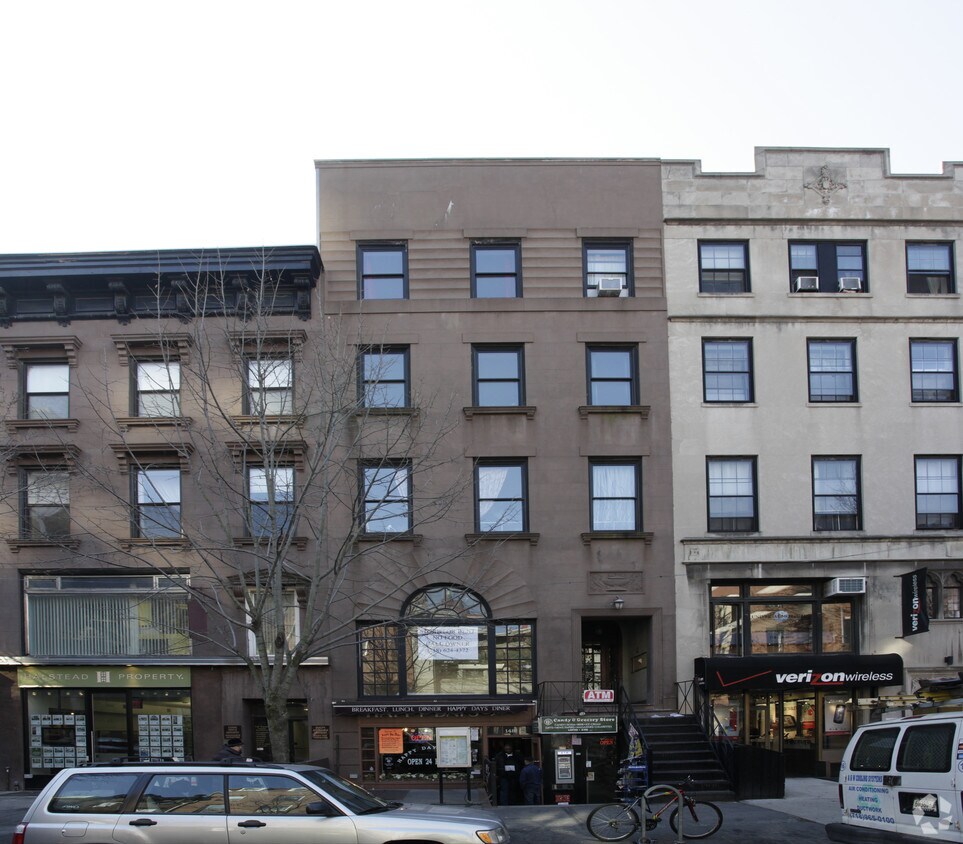 Foto del edificio - 148 Montague St