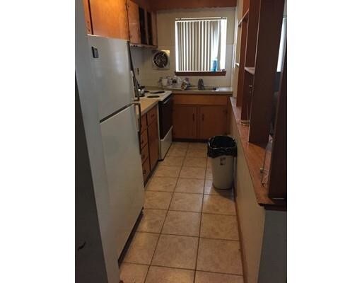 Primary Photo - 20 Hunt St