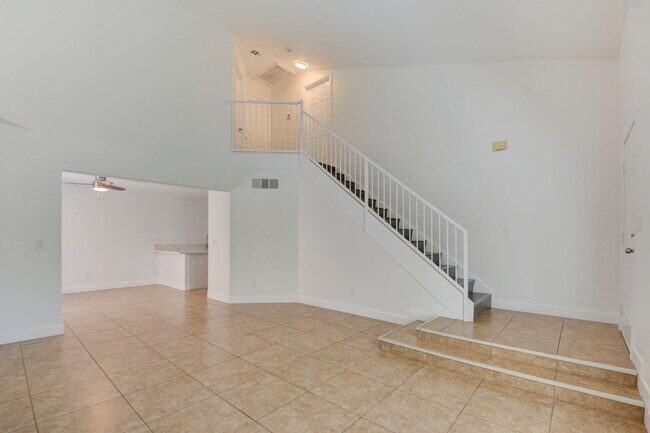 Foto del edificio - Renovated and Modern. This fantastic 2br in a gated community in Silverado Ranch has all the amen...