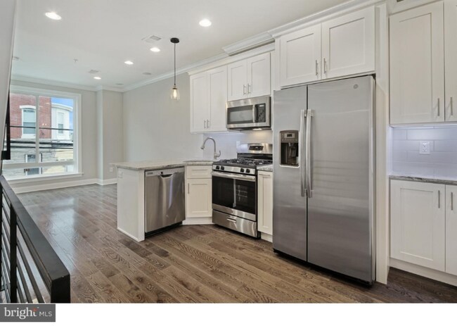 Foto del edificio - 730 W Jefferson St