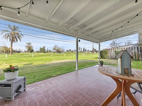 Foto del edificio - 5804 Sundale Ave