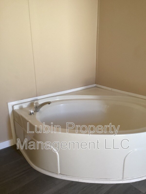 Foto del edificio - 45 Grove Blvd