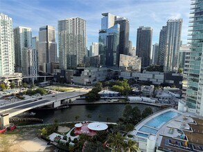 Building Photo - 90 SW 3rd St