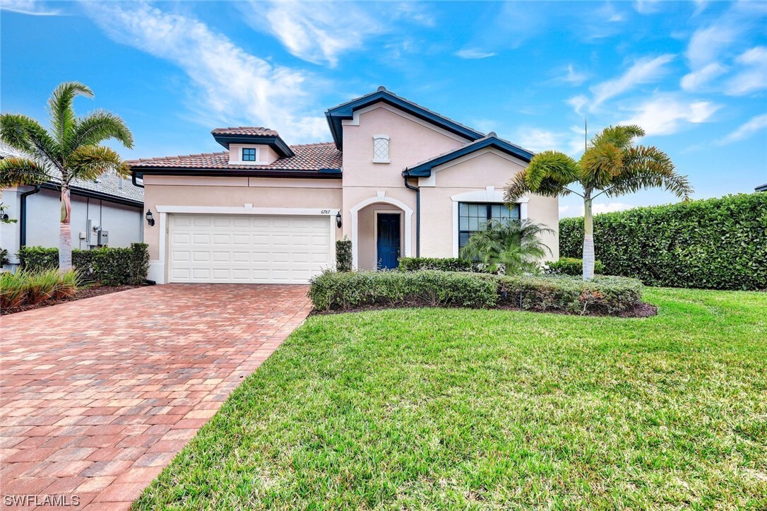 Foto principal - 6787 Winding Cypress Dr