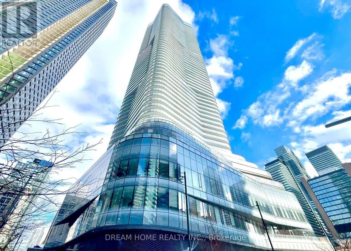 Photo principale - 11-5111 Wellesley St W