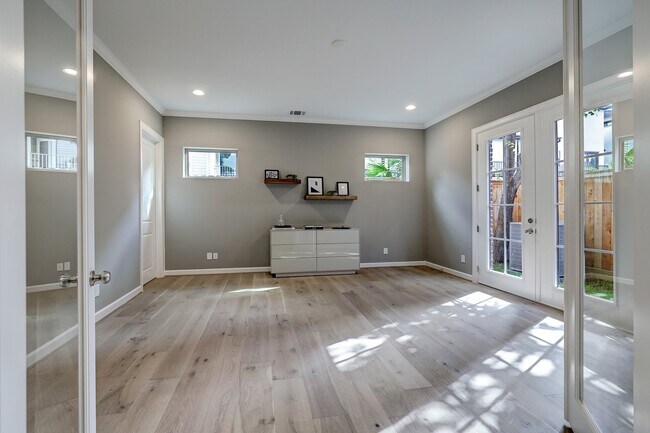 Foto del edificio - 505 Reinicke St