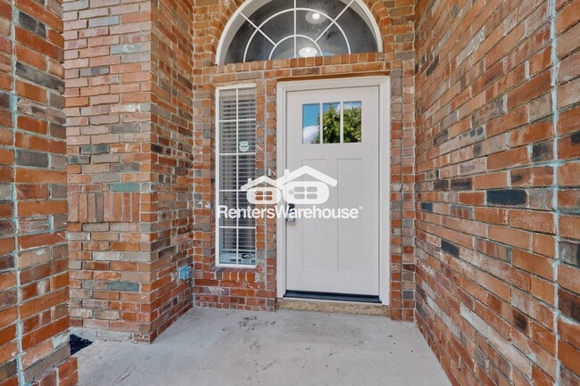 Building Photo - 619 Ridgemont Dr