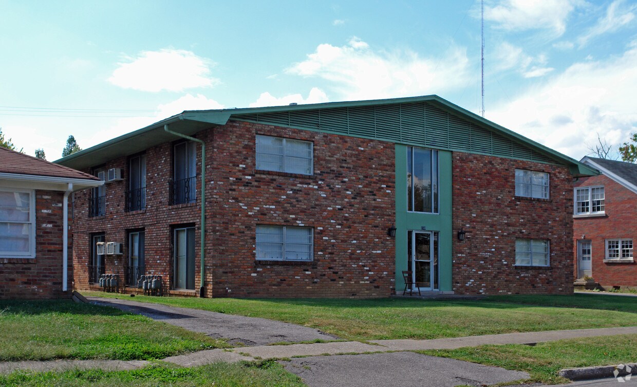 Building Photo - 1145 Kees Rd