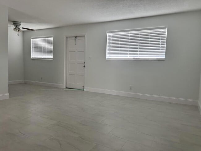 Photo - 402 Lake Shore Drive Unit 103 Apartment