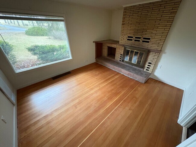 Foto del edificio - North Almon Farm