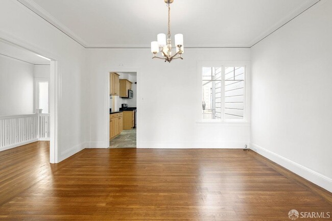 Building Photo - 3514 Divisadero St