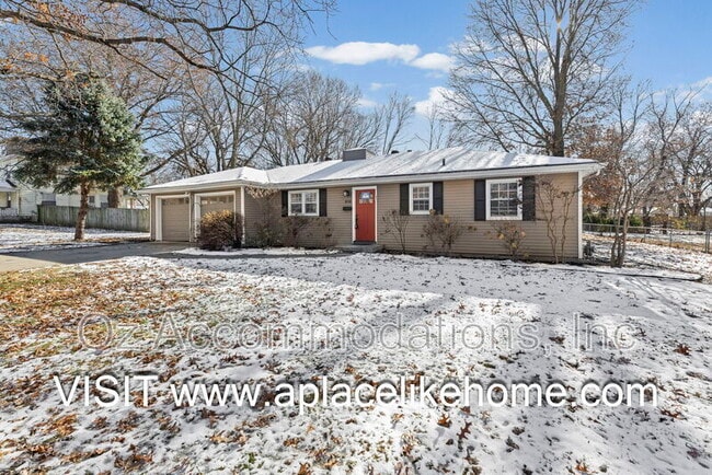 Building Photo - 515 E Sheridan St