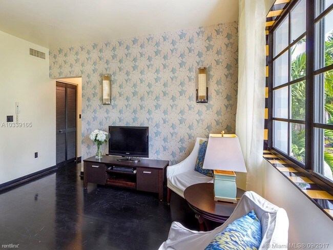 Foto del edificio - 901 3rd St