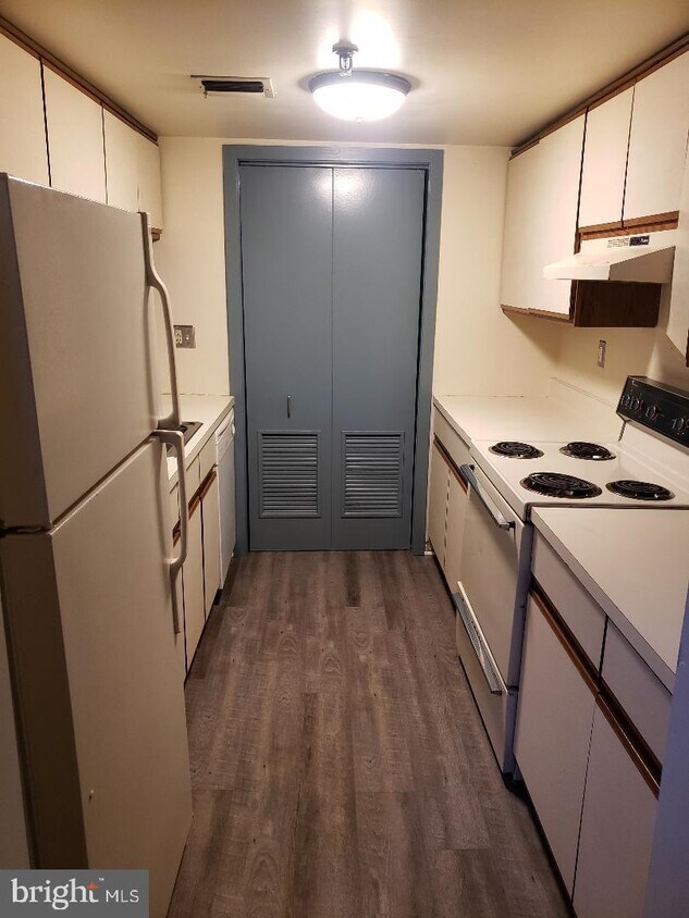 350 Main St Unit 101, Red Hill, PA 18076 Room for Rent in Red Hill