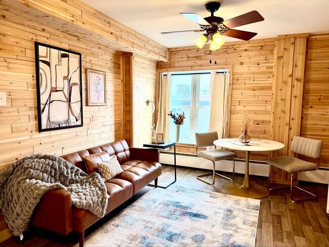 Foto del edificio - 619 N 8th St