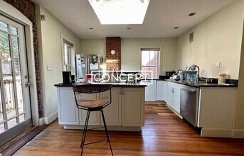 Building Photo - 149 Highland St