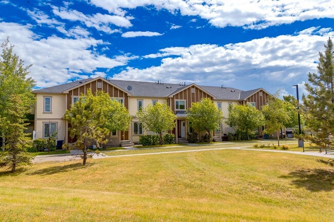 Building Photo - Sagecourt