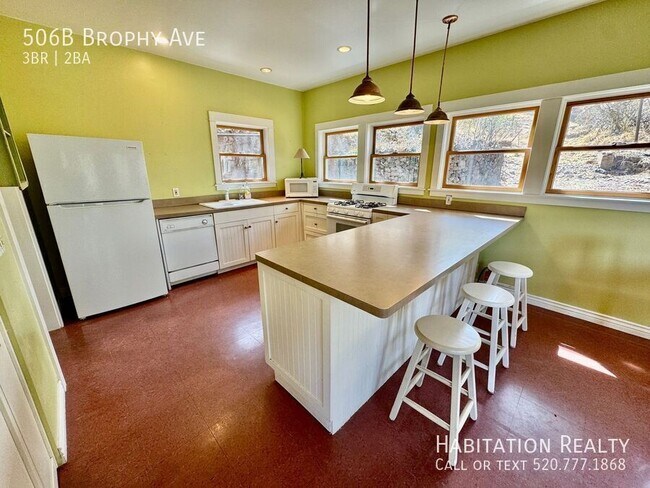 Foto del edificio - 506 Brophy Ave