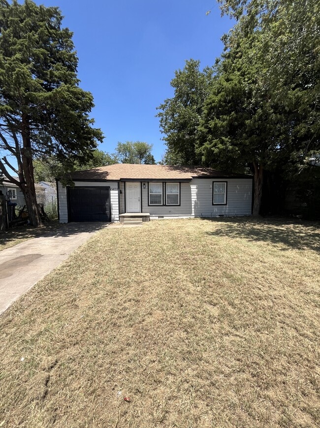 Photo - 6405 SE 15th St House