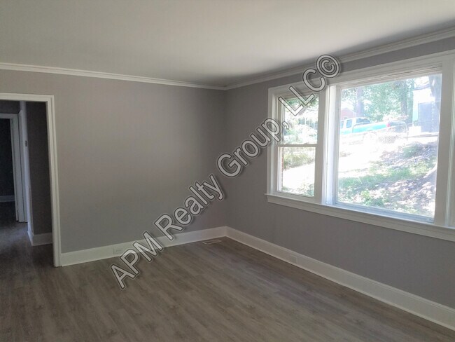 Foto del edificio - Renovated Three Bedrooms Downtown Columbia