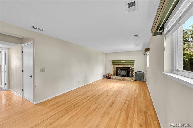 Building Photo - 7181 Beech St