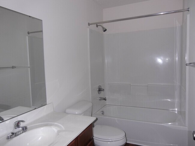 Building Photo - 4190 Otter Creek Dr