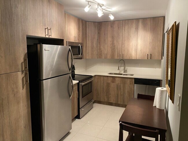 Foto del edificio - 2650 Greenwood Terrace