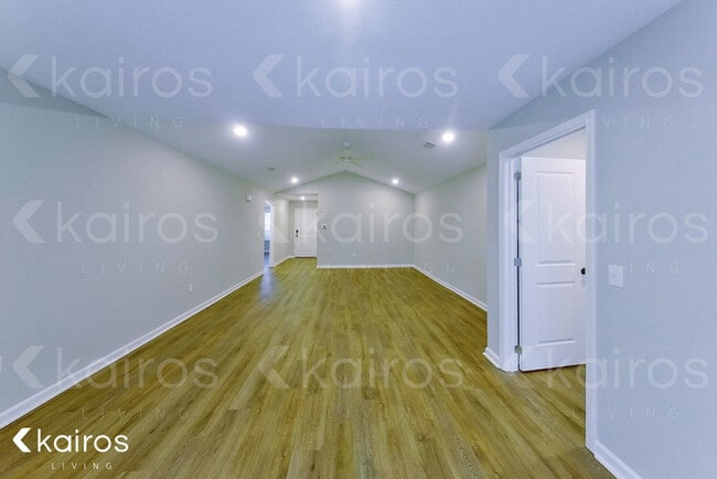 Foto del edificio - 148 Cottage Grove Rd