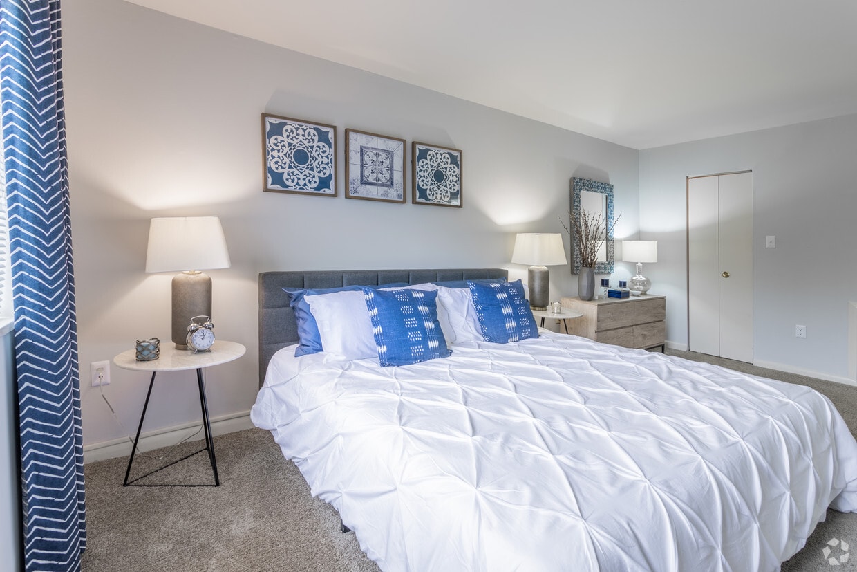 Admiral Place Apartments 4400 Rena Rd Suitland, MD