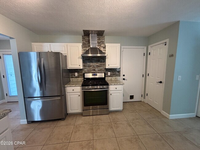 Foto del edificio - 7312 Rodgers Dr
