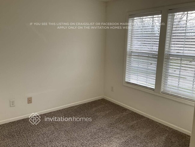 Foto del edificio - 1001 Sunlight Path Dr