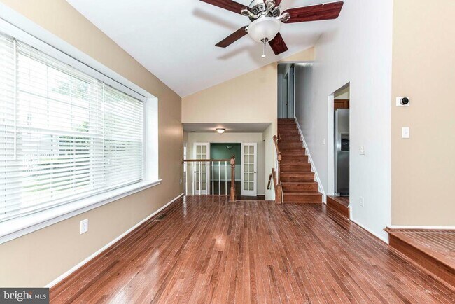 Foto del edificio - 10135 Forest Hill Cir