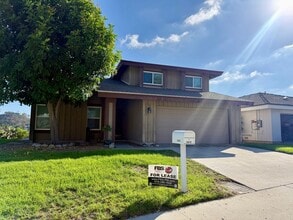 Building Photo - 10019 Canyonview Ct